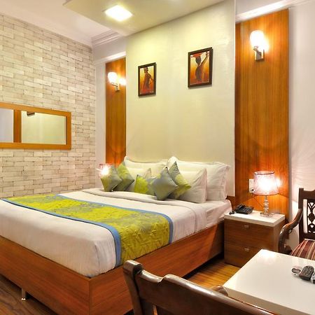 Hotel Solitaire Chandigarh - 10 Mins From Railway Station Kültér fotó