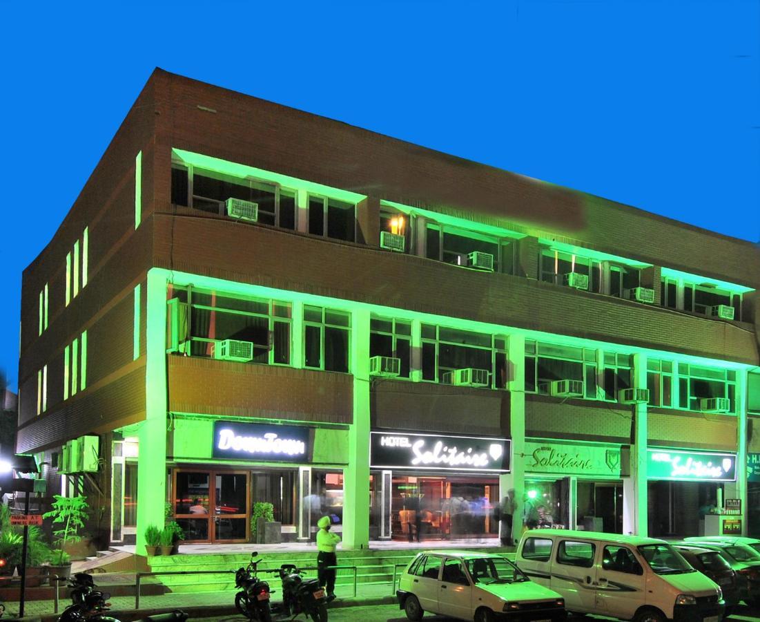 Hotel Solitaire Chandigarh - 10 Mins From Railway Station Kültér fotó
