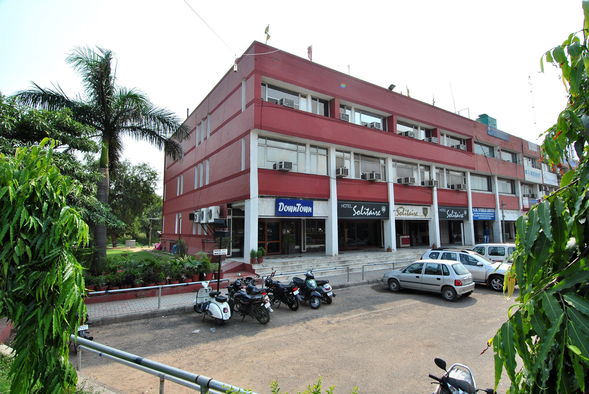 Hotel Solitaire Chandigarh - 10 Mins From Railway Station Kültér fotó