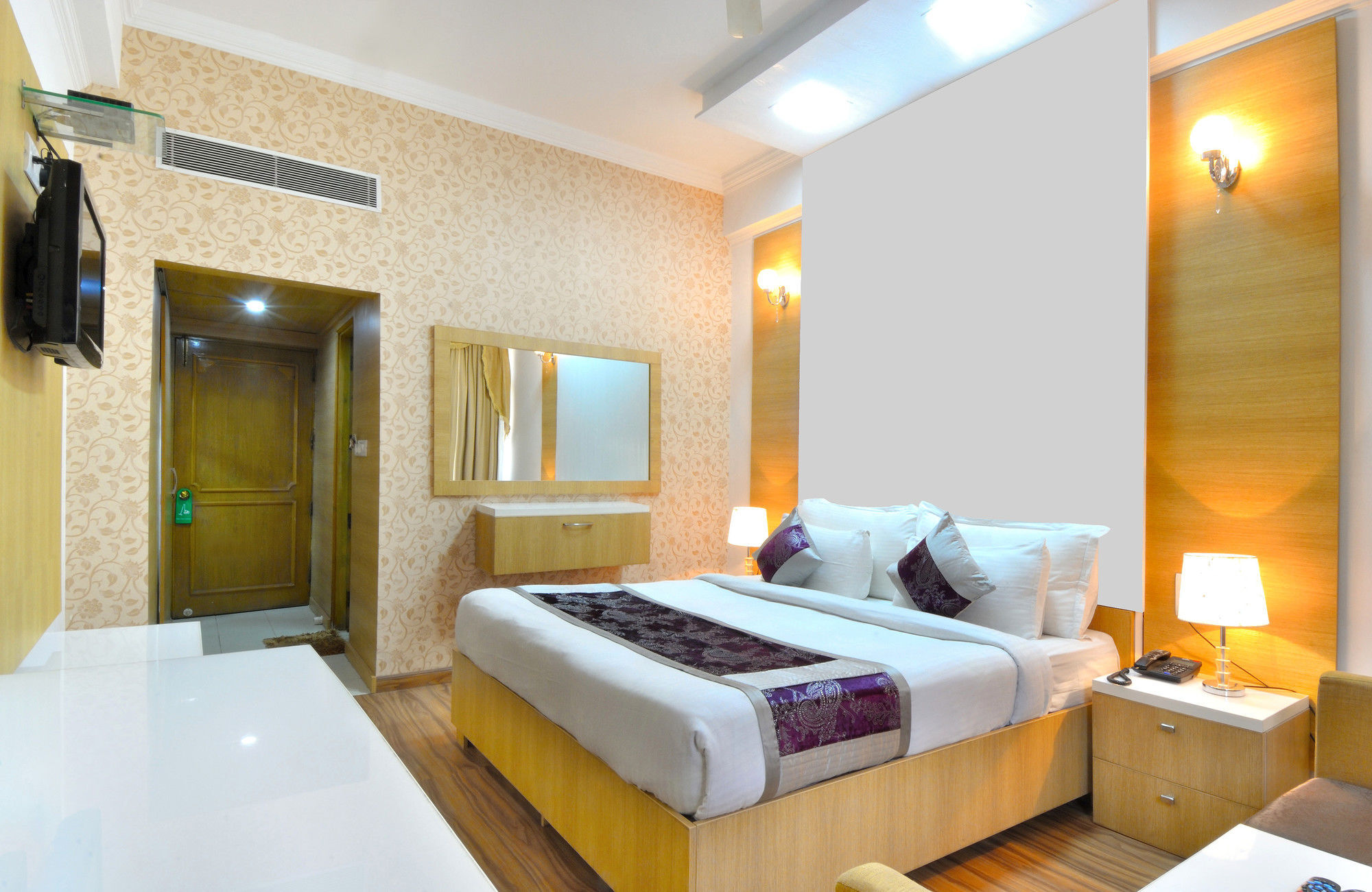 Hotel Solitaire Chandigarh - 10 Mins From Railway Station Kültér fotó